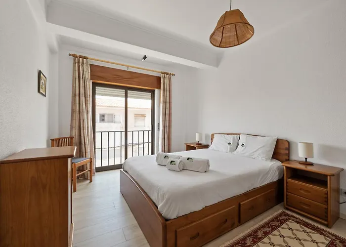 Bmyguest - *